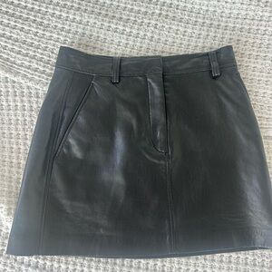 Aritzia Babaton Black Leather Mini Skirt - never worn! Size 2
